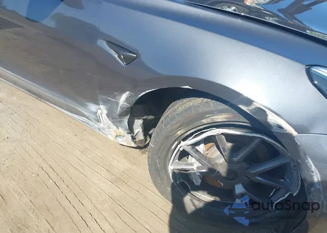 2022 Tesla Model 3 Long Range Dual Motor All-Wheel Drive z USA, uszkodzony, nr VIN 5YJ3E1EB7NF323825